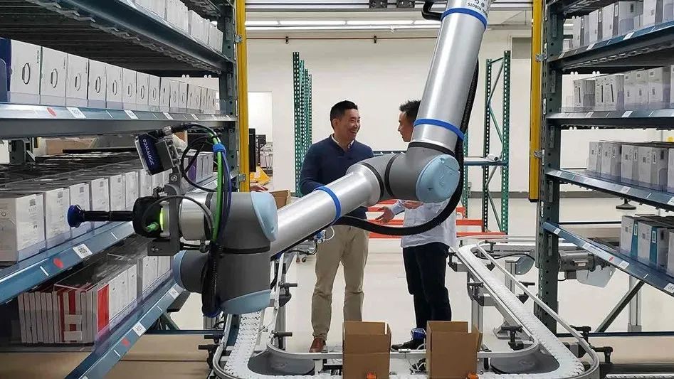 優(yōu)傲機器人